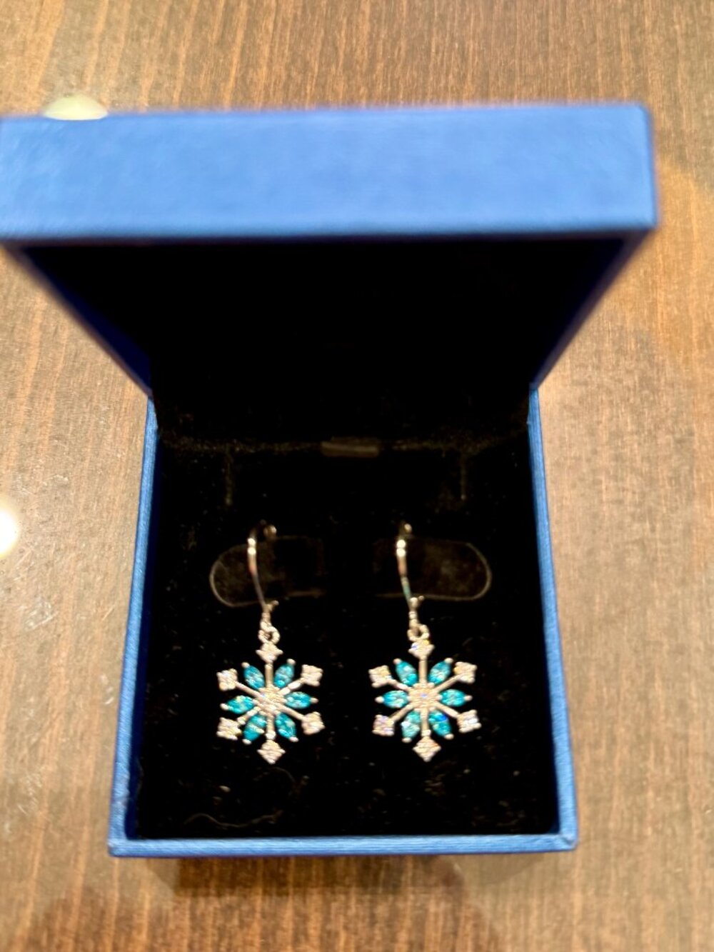 Jo Wisdom Snowflake earrings